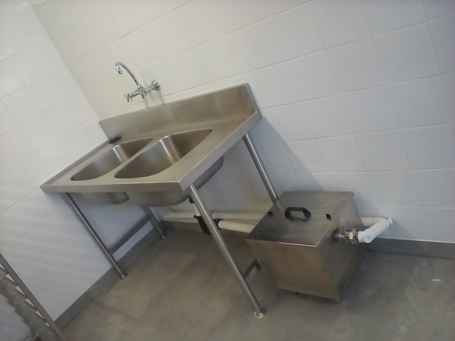Final fix plumbing installation at fuel station in Pretoria West